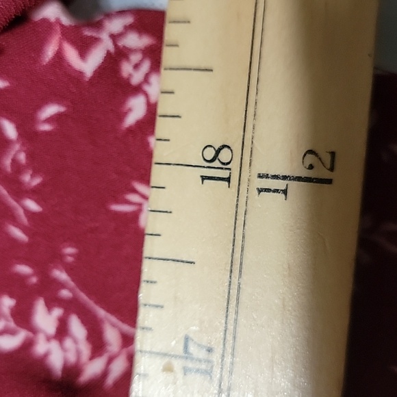 Nwt Rachel Parcell Floral Ruffle Top Burgundy Beet Falling Floral - Picture 13 of 15